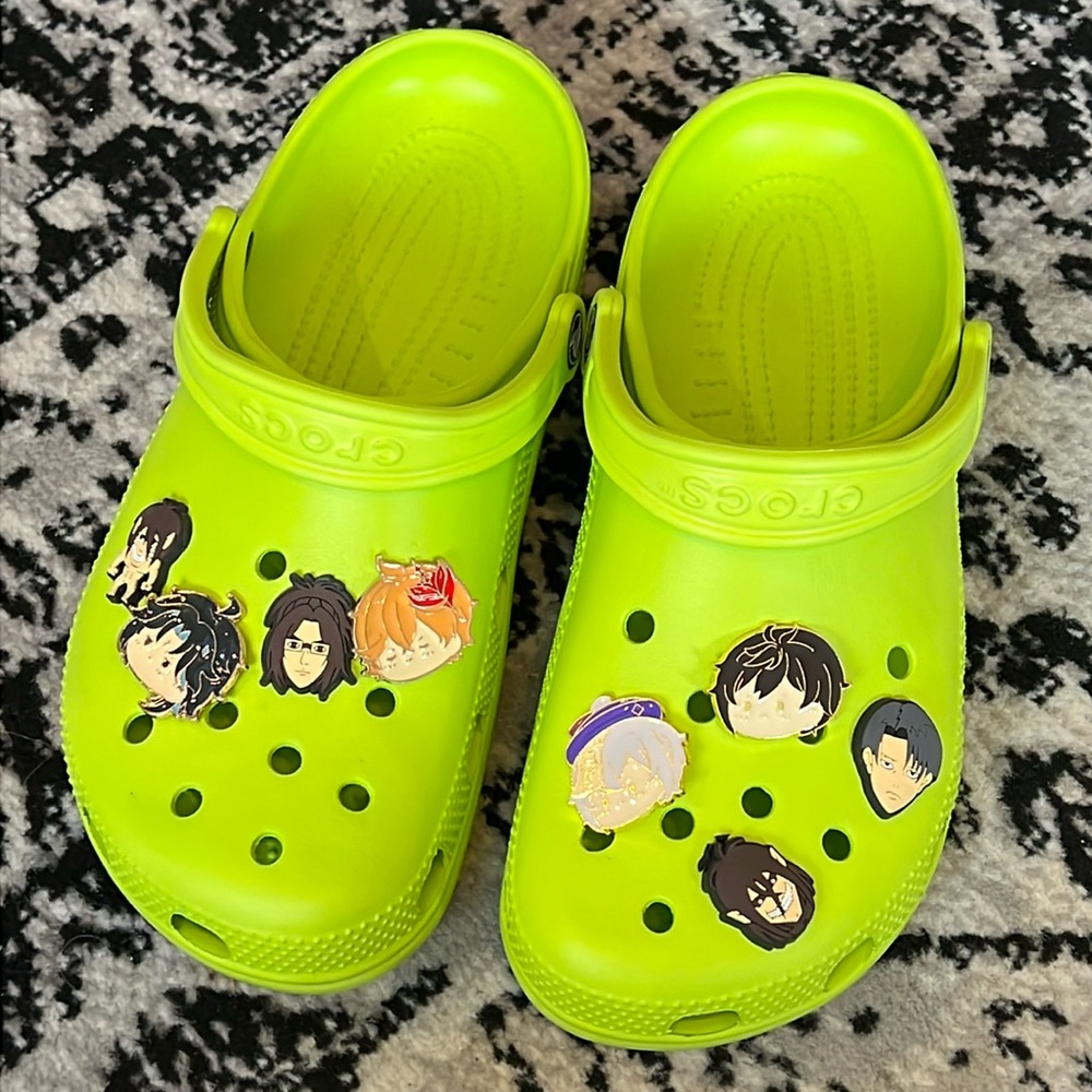 Crocs neon green slippers size 10